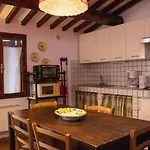 Podere La Vecchia Fornace شقة فندقية كورتونا