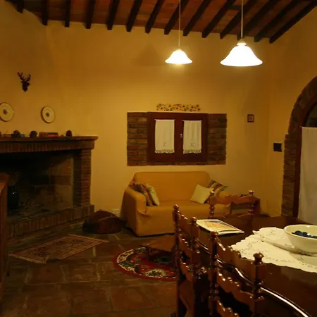 Podere La Vecchia Fornace شقة فندقية كورتونا